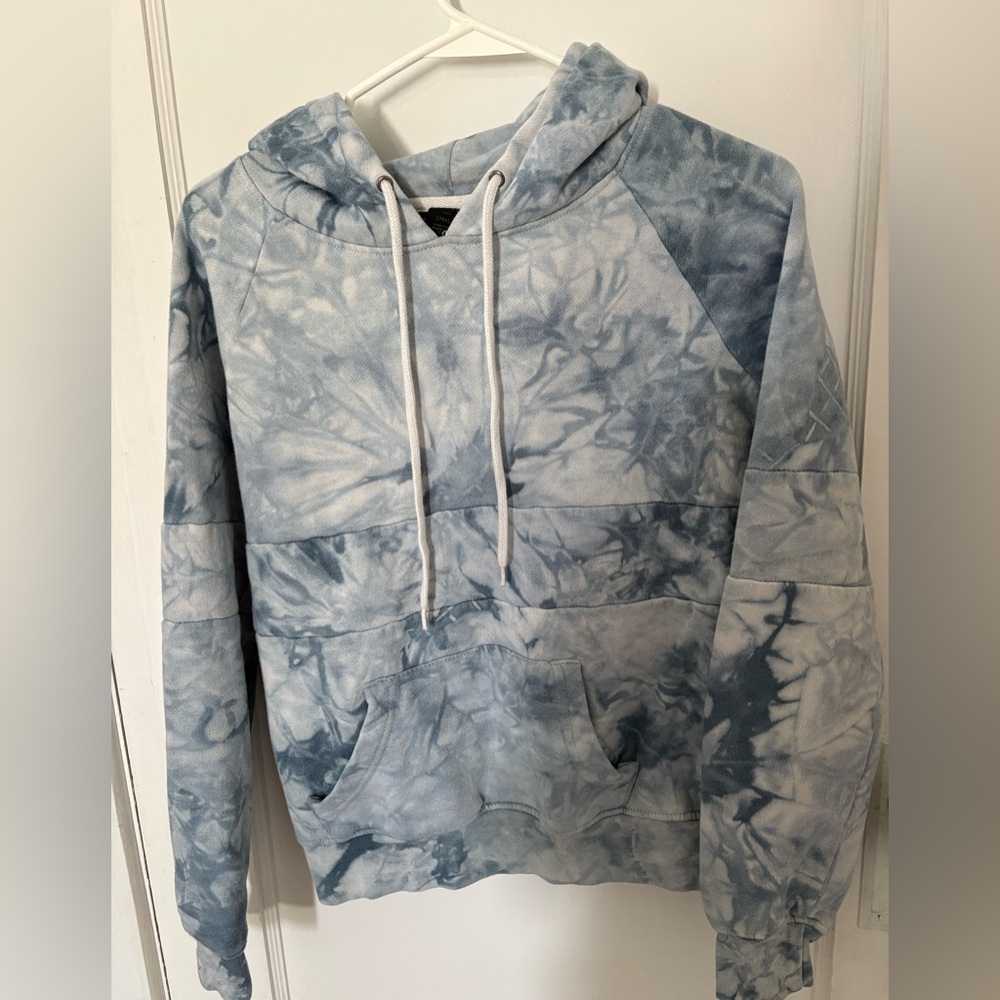 Zine | Blue Tie-Dye Hoodie